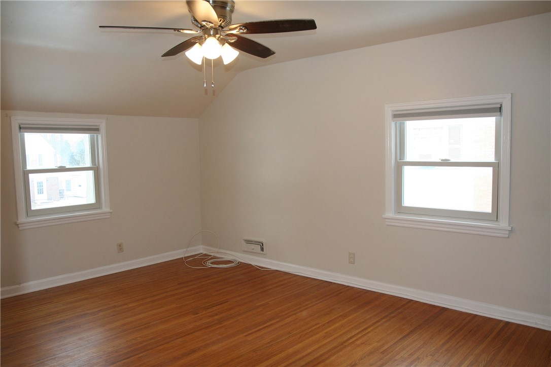 120 Sydenham Road Irondequoit, NY 14609 - Photo 23 of 41