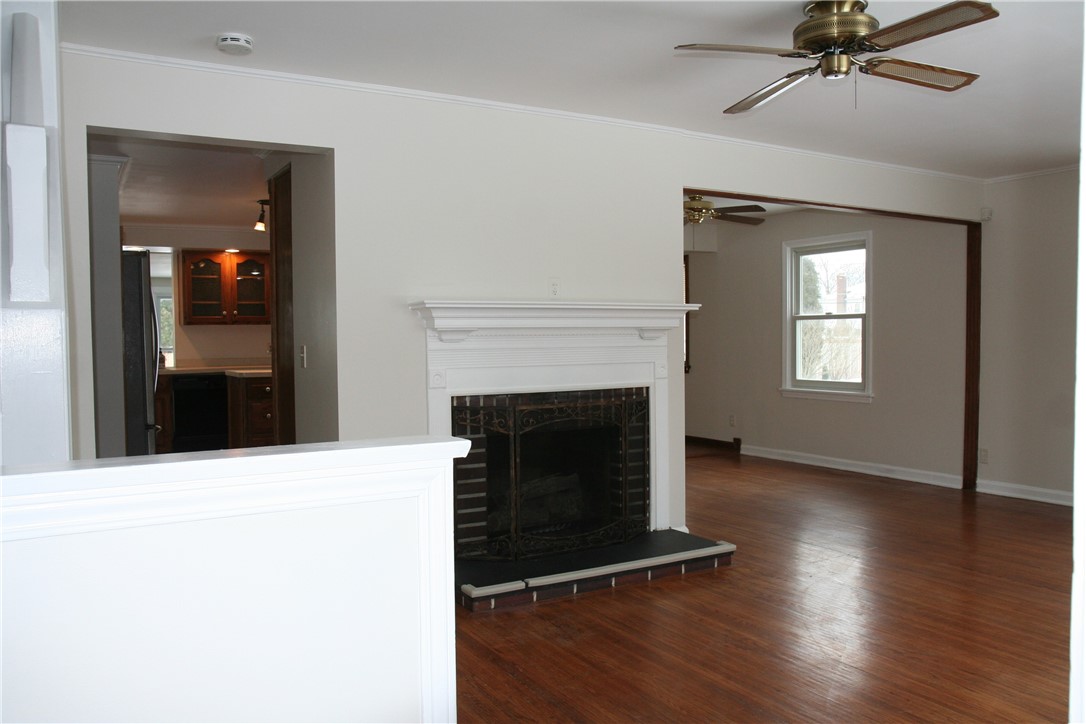 120 Sydenham Road Irondequoit, NY 14609 - Photo 4 of 41