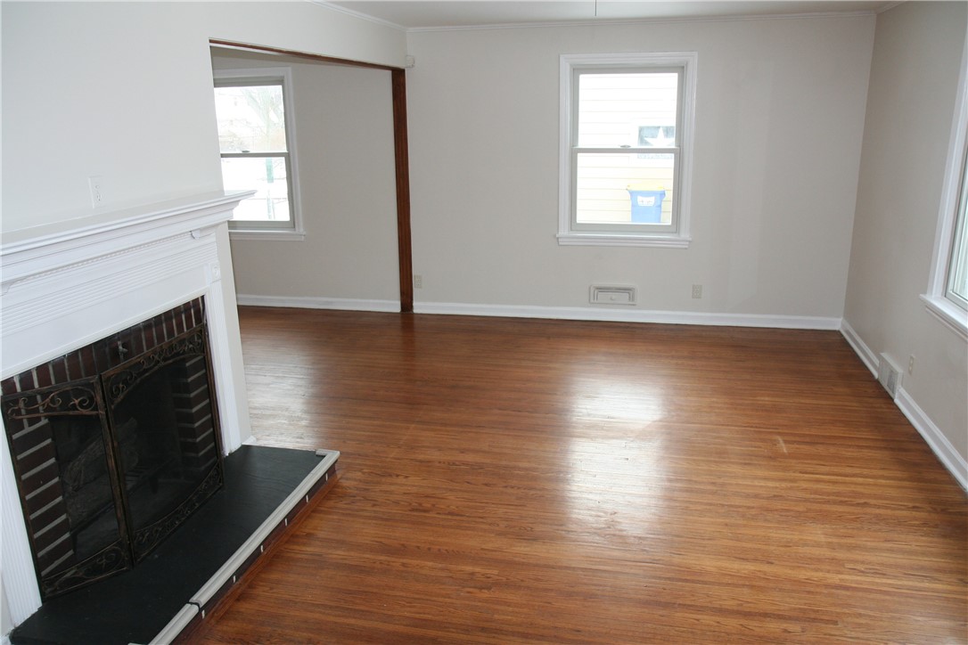 120 Sydenham Road Irondequoit, NY 14609 - Photo 5 of 41