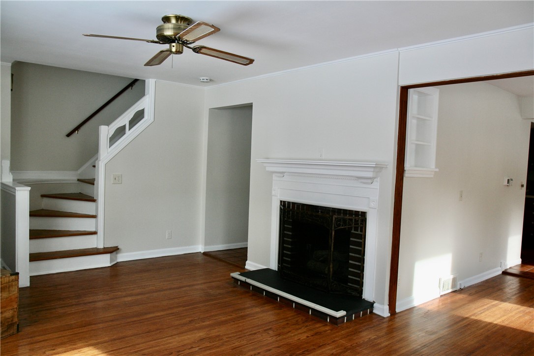 120 Sydenham Road Irondequoit, NY 14609 - Photo 7 of 41