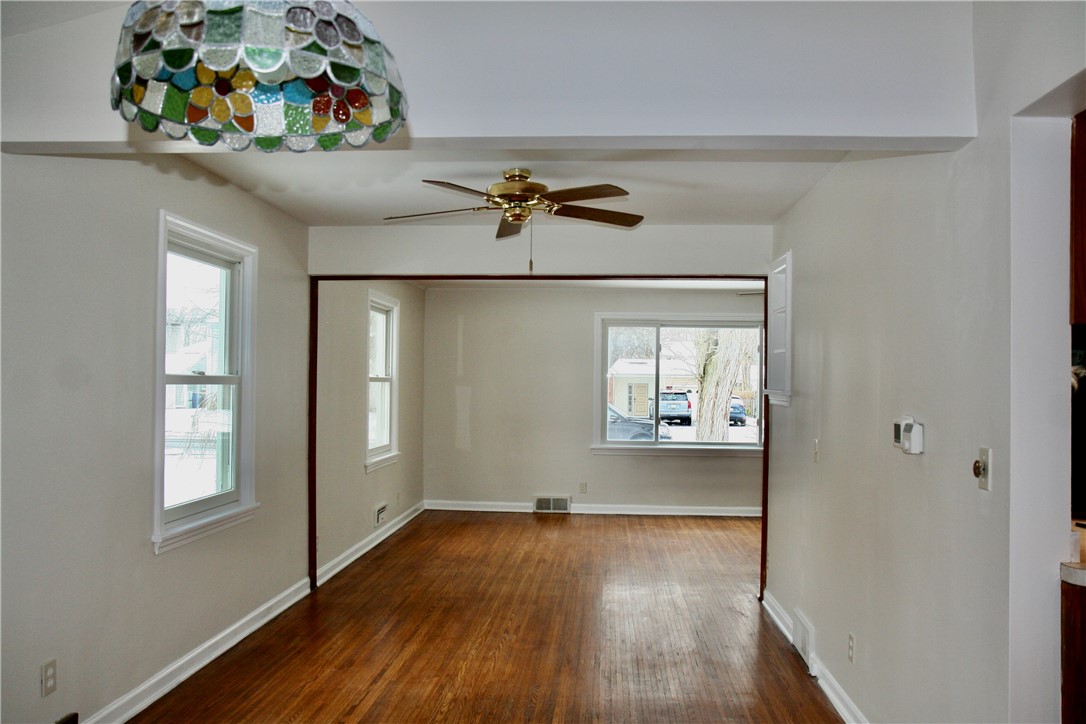 120 Sydenham Road Irondequoit, NY 14609 - Photo 10 of 41