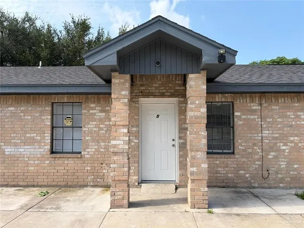$599 | 2612 West Mile 17 1/2 Road, Unit 5, Edinburg, TX 78541