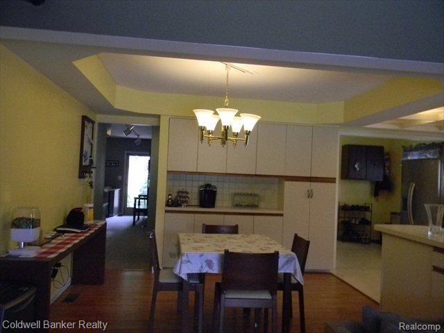 2245 Traverse Drive Troy, MI 48083 - Photo 7 of 21 Eat In Kitchen