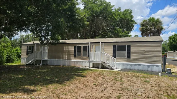 $1,400 | 44 Crawford Drive, Unit 25, Lake Placid, FL 33852