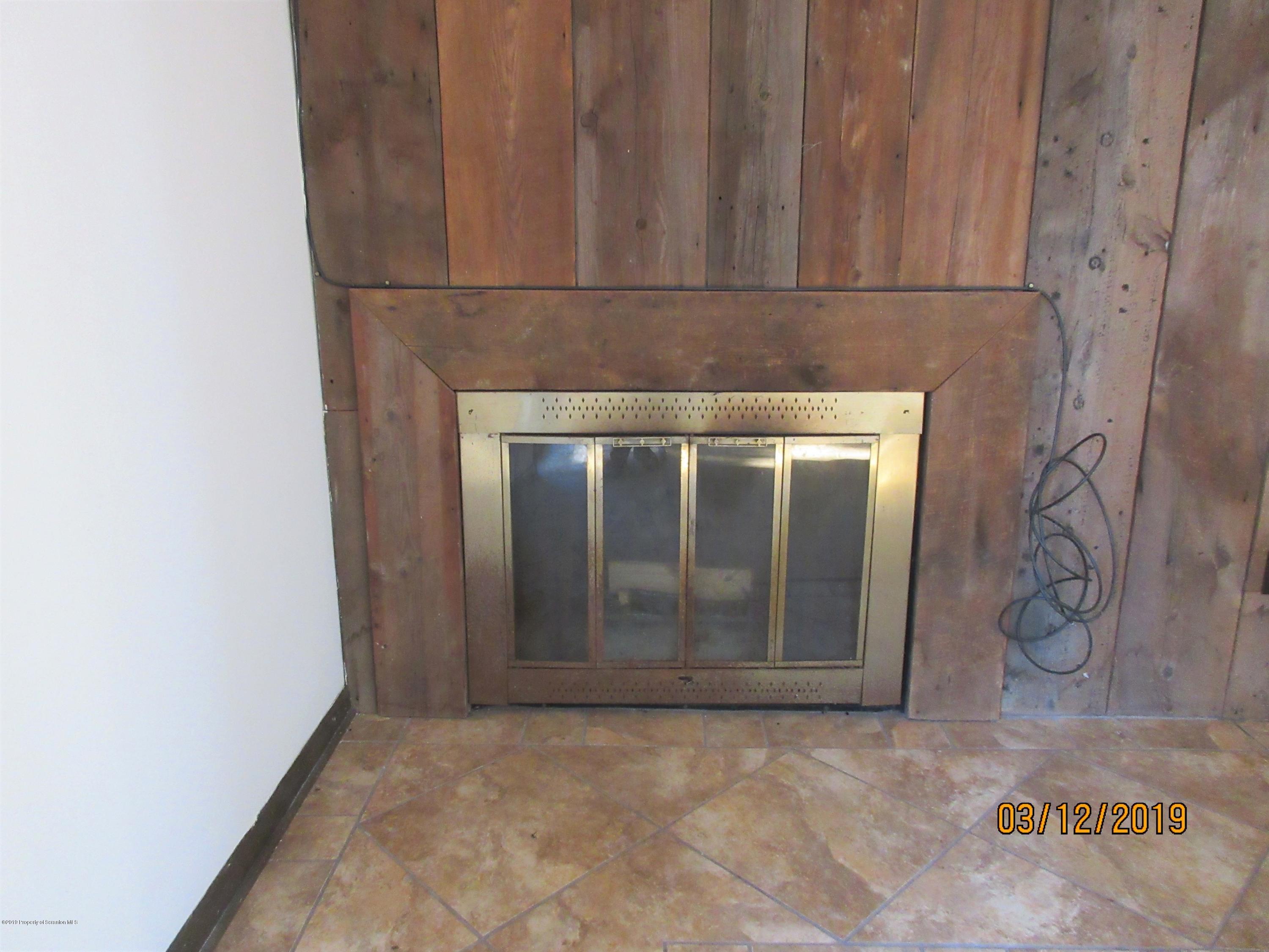 719 North Abington Road Clarks Summit, PA 18411 - Photo 24 of 37 a view of wooden door