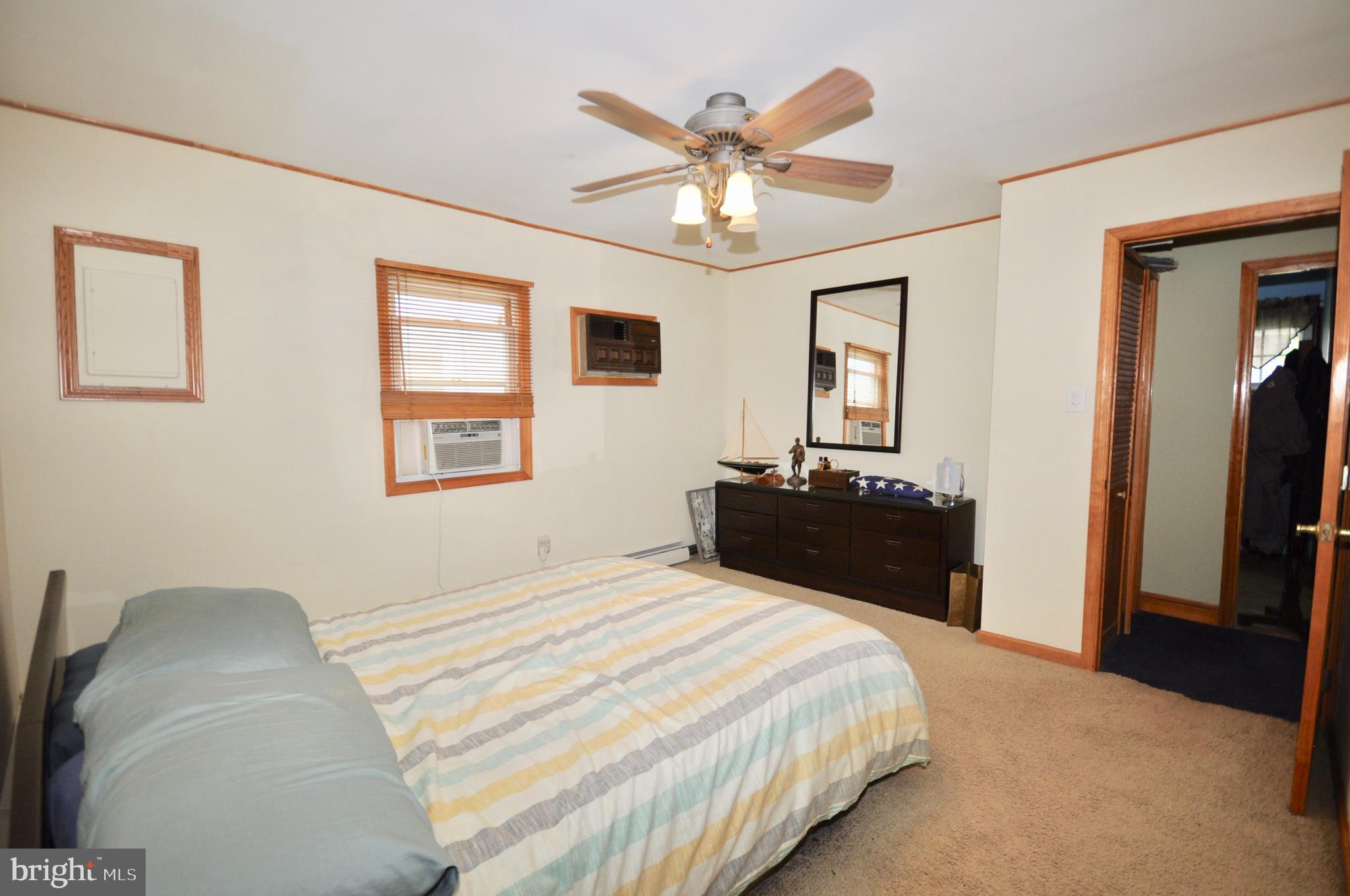 9222 Treaty Road Philadelphia, PA 19114 - Photo 24 of 43 1st floor main bedroom