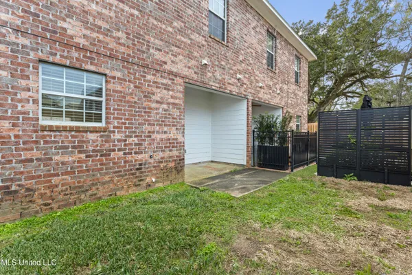 $209,000 | 103 Armand Oaks, Ocean Springs, MS 39564
