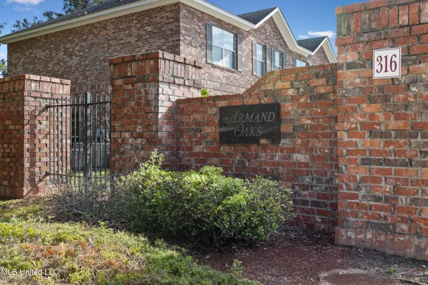 $209,000 | 103 Armand Oaks, Ocean Springs, MS 39564