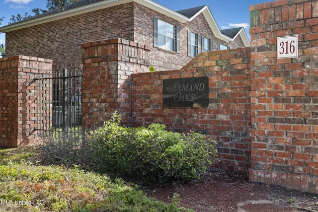$229,000 | 103 Armand Oaks, Ocean Springs, MS 39564