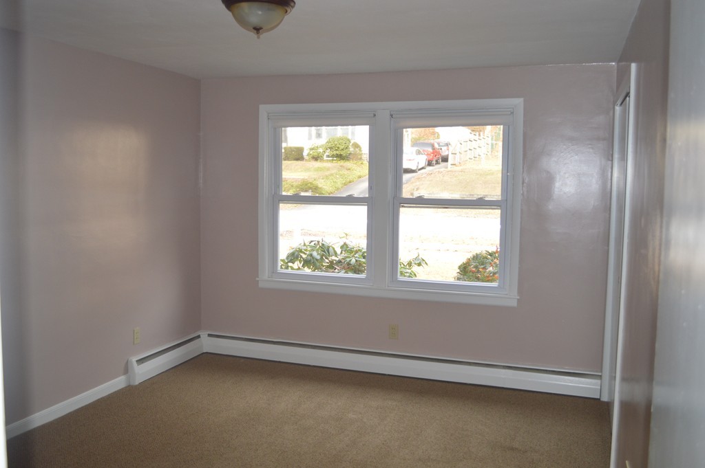 13 Columbine Road Worcester, MA 01609 - Photo 7 of 16 Gallery Image 7