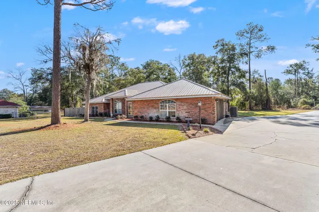 $550,000 | 618 Northwest Emerald Lakes Drive, Lake City, FL 32055