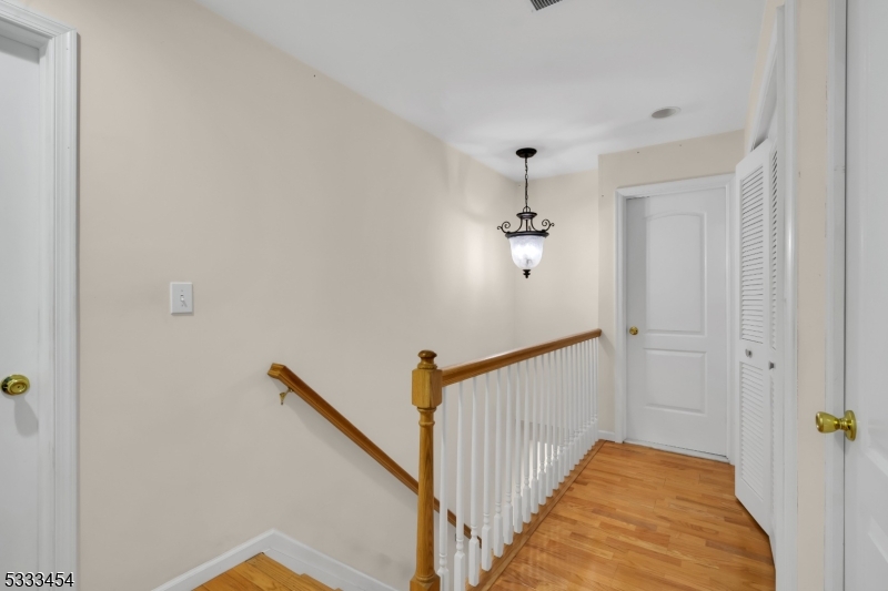 320 Ridge Boulevard Princeton, NJ 08540 - Photo 19 of 37 Gallery Image 19