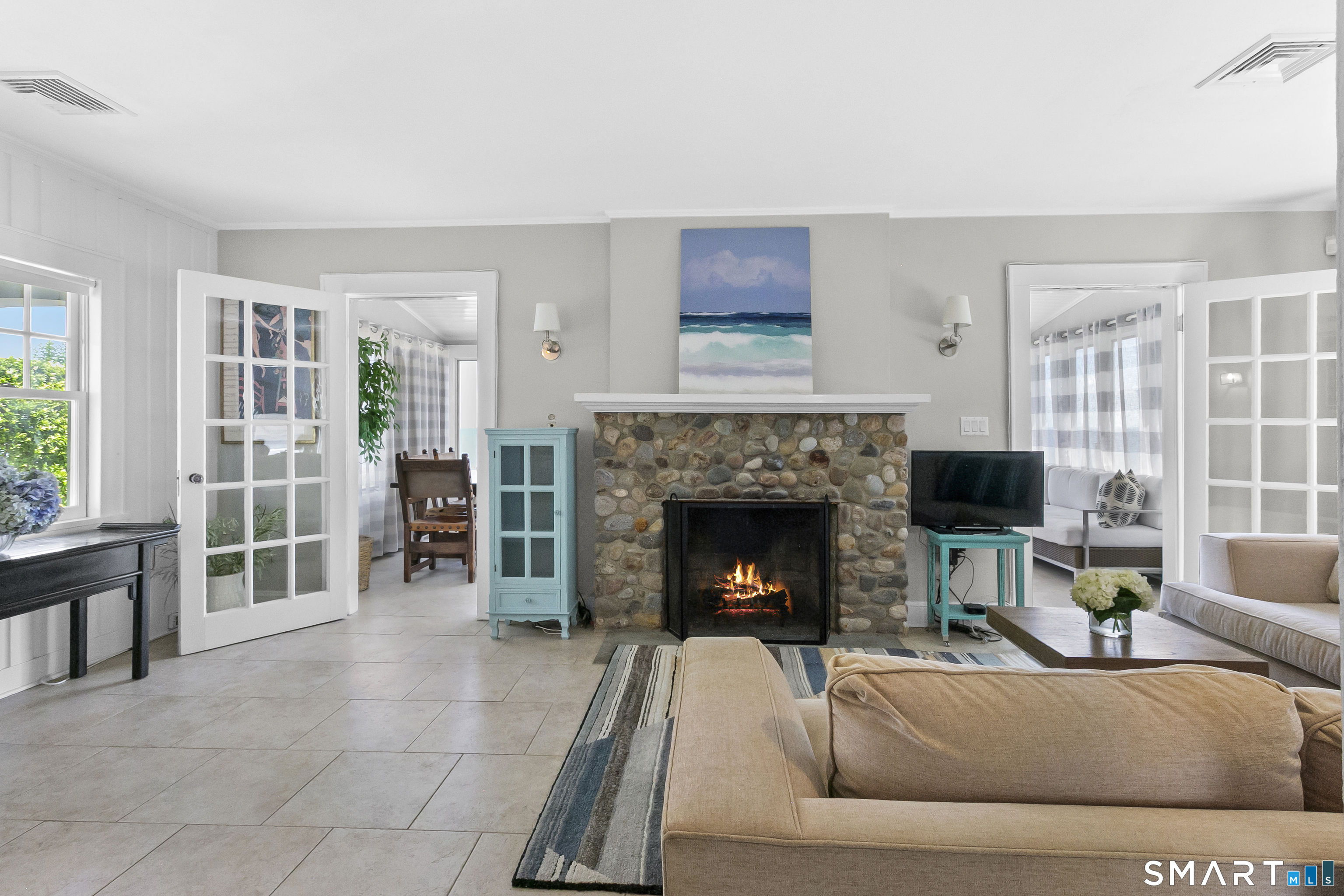 1871 Fairfield Beach Road Fairfield, CT 06824 - Photo 10 of 37