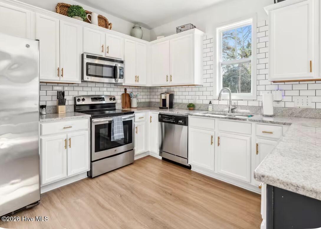 323 Albemarle Road Wilmington, NC 28405 - Photo 7 of 22 IMG_4569