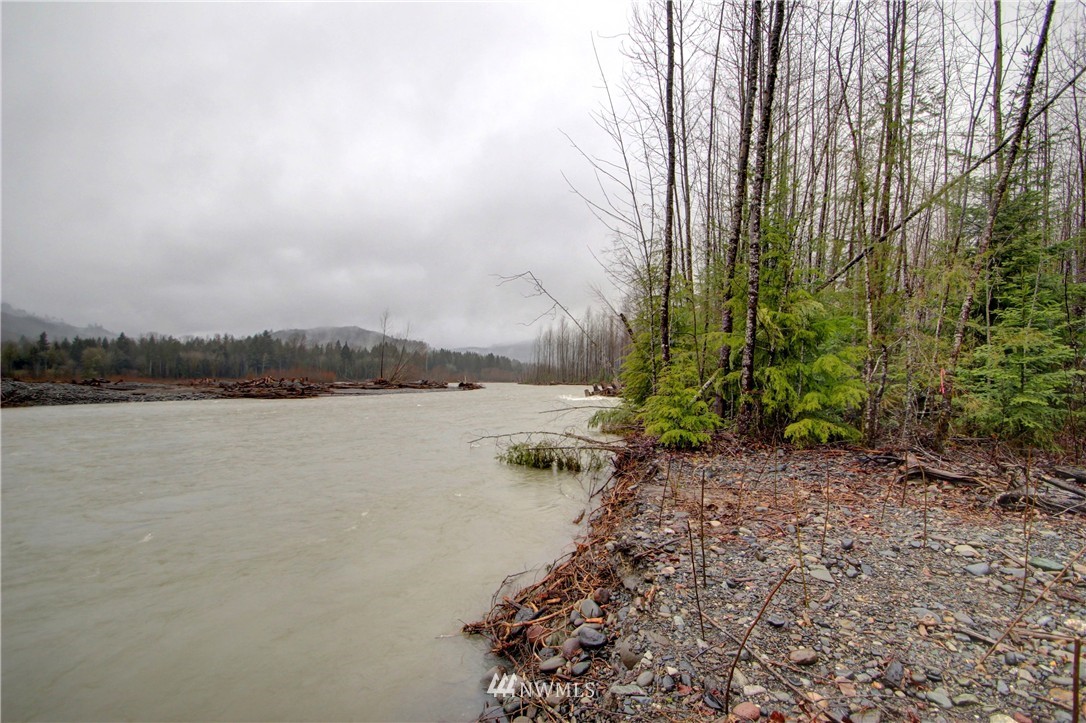 155-1 Goldrush Road Deming, WA 98244 - Photo 18 of 25 Gallery Image 18