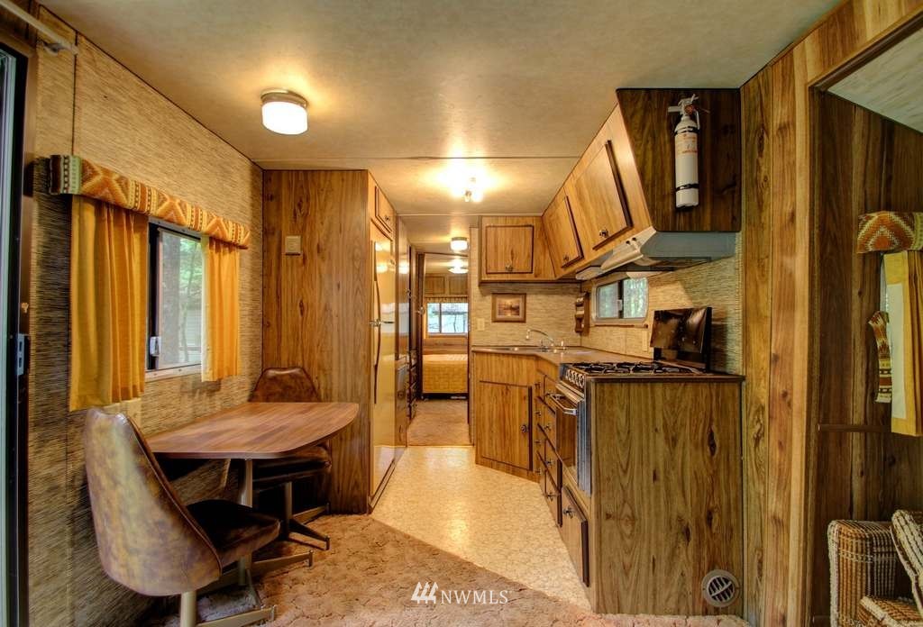 155-1 Goldrush Road Deming, WA 98244 - Photo 4 of 25 Gallery Image 4