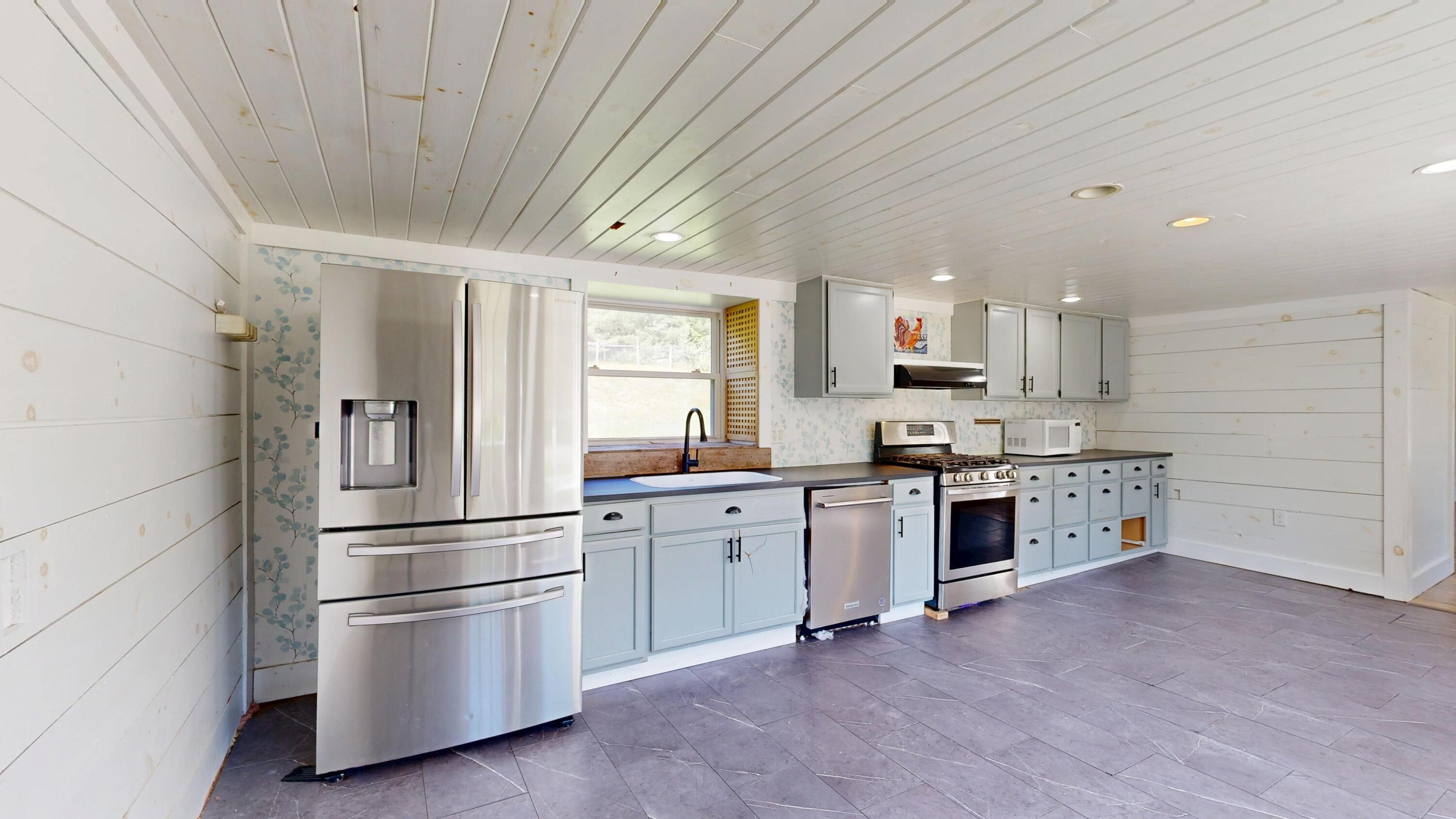 1337 Edes Falls Road Harrison, ME 04040 - Photo 5 of 44