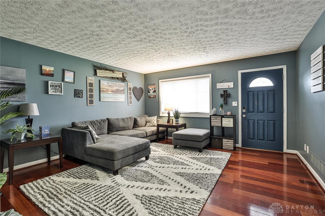 4163 Wagner Road Kettering, OH 45440 - Photo 6 of 35 Gallery Image 6