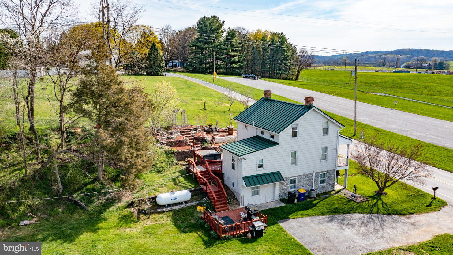 775 Bairs Road York, PA 17408 - Photo 3 of 95