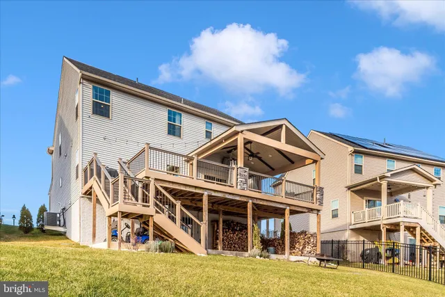 $825,000 | 7031 Eaglehead Drive, New Market, MD 21774