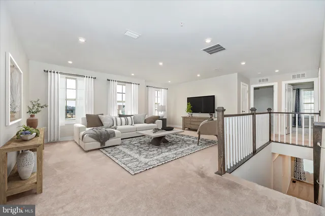 $825,000 | 7031 Eaglehead Drive, New Market, MD 21774