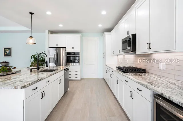 $725,000 | 776 St Somewhere Drive, Hardeeville, SC 29927