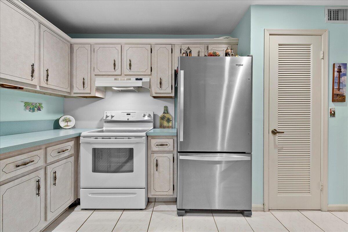 755 Saturn Street, Unit H101 Jupiter, FL 33477 - Photo 15 of 40 16-JLC_8457