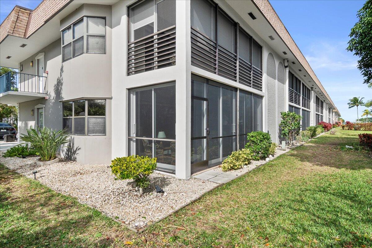 755 Saturn Street, Unit H101 Jupiter, FL 33477 - Photo 23 of 40 25-JLC_8524