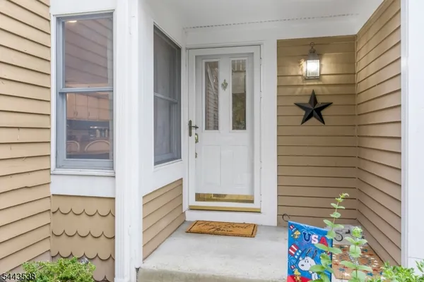$598,000 | 23 Eton Court, Bedminster, NJ 07921
