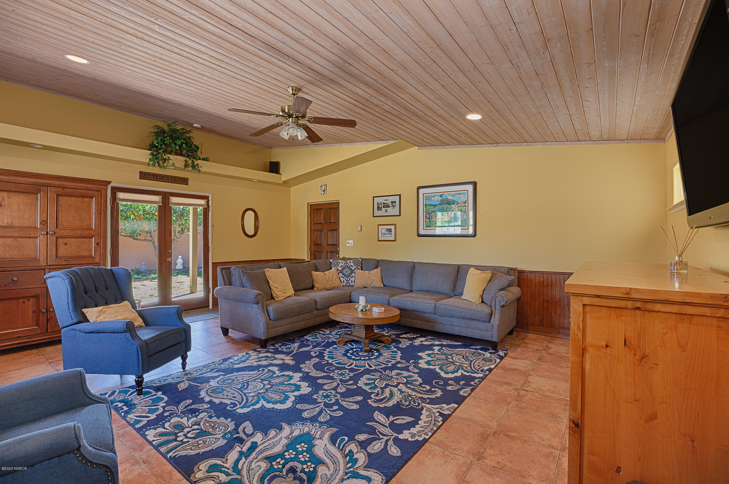 2805 North Refugio Road Santa Ynez, CA 93460 - Photo 14 of 46 Family room with access to courtyard