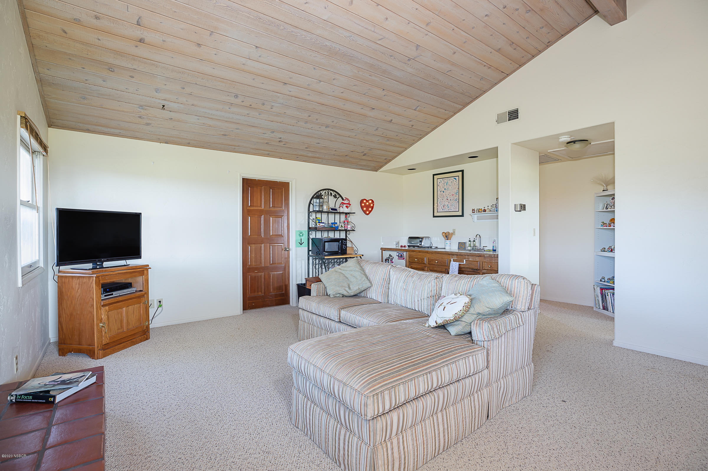 2805 North Refugio Road Santa Ynez, CA 93460 - Photo 33 of 46 Guest House