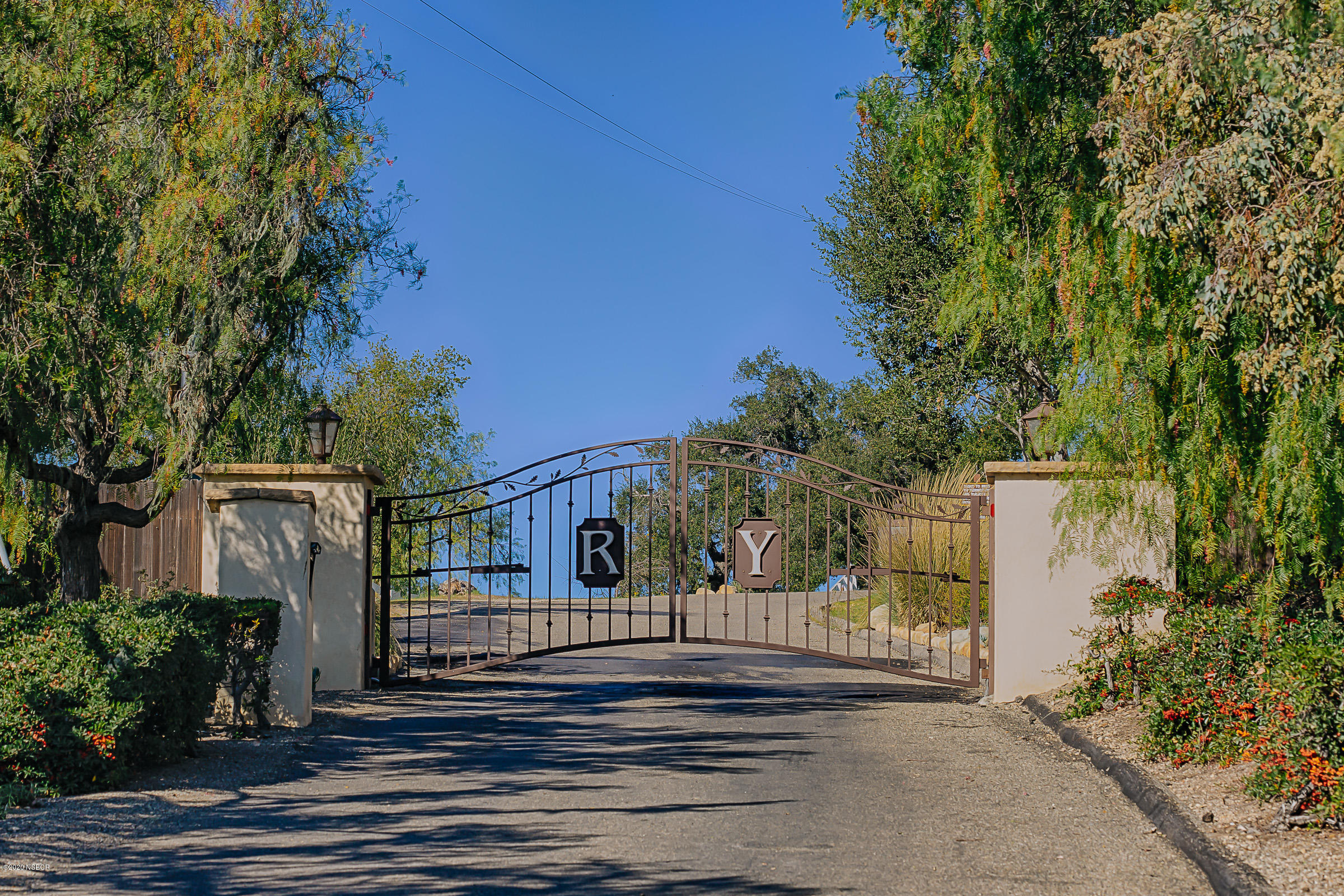 2805 North Refugio Road Santa Ynez, CA 93460 - Photo 45 of 46 Assoc Gate