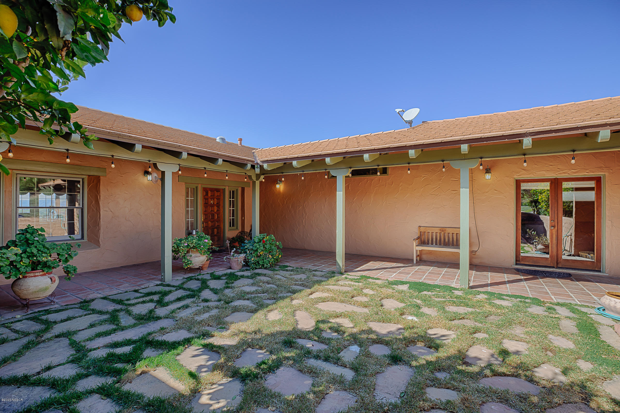 2805 North Refugio Road Santa Ynez, CA 93460 - Photo 5 of 46 Entry courtyard