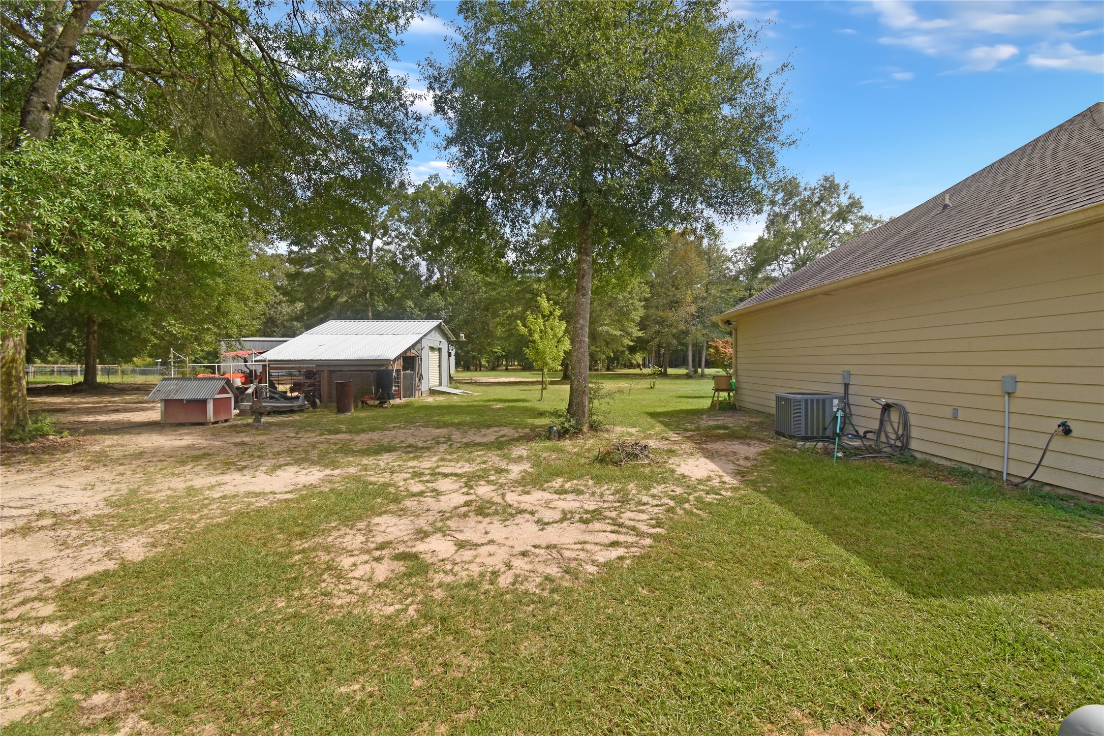 115 Pr 5250 Warren, TX 77664 - Photo 18 of 21 a view of a house with backyard and sitting area