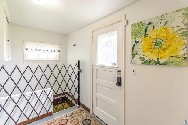 $179,000 | 1229 East Sheridan Street, Ely, MN 55731