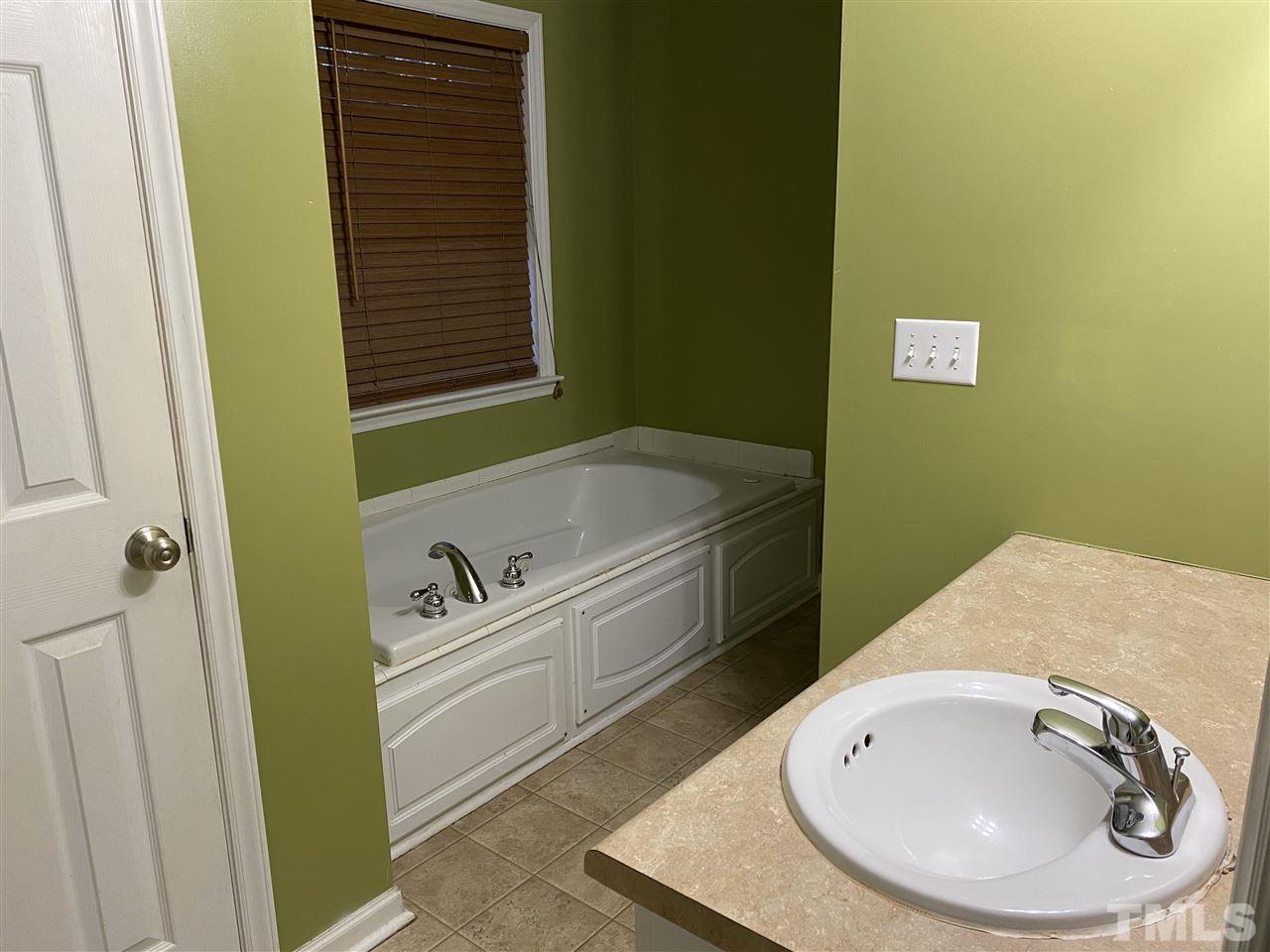 515 Shambley Road Mebane, NC 27302 - Photo 8 of 20 Gallery Image 8