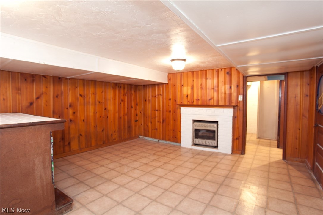 14839 Alger Road Cleveland, OH 44111 - Photo 15 of 21 Gallery Image 15