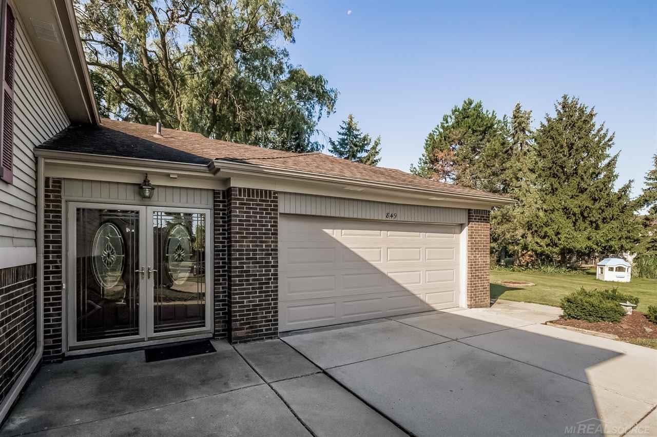 849 Dumont Place Rochester Hills, MI 48307 - Photo 5 of 50
