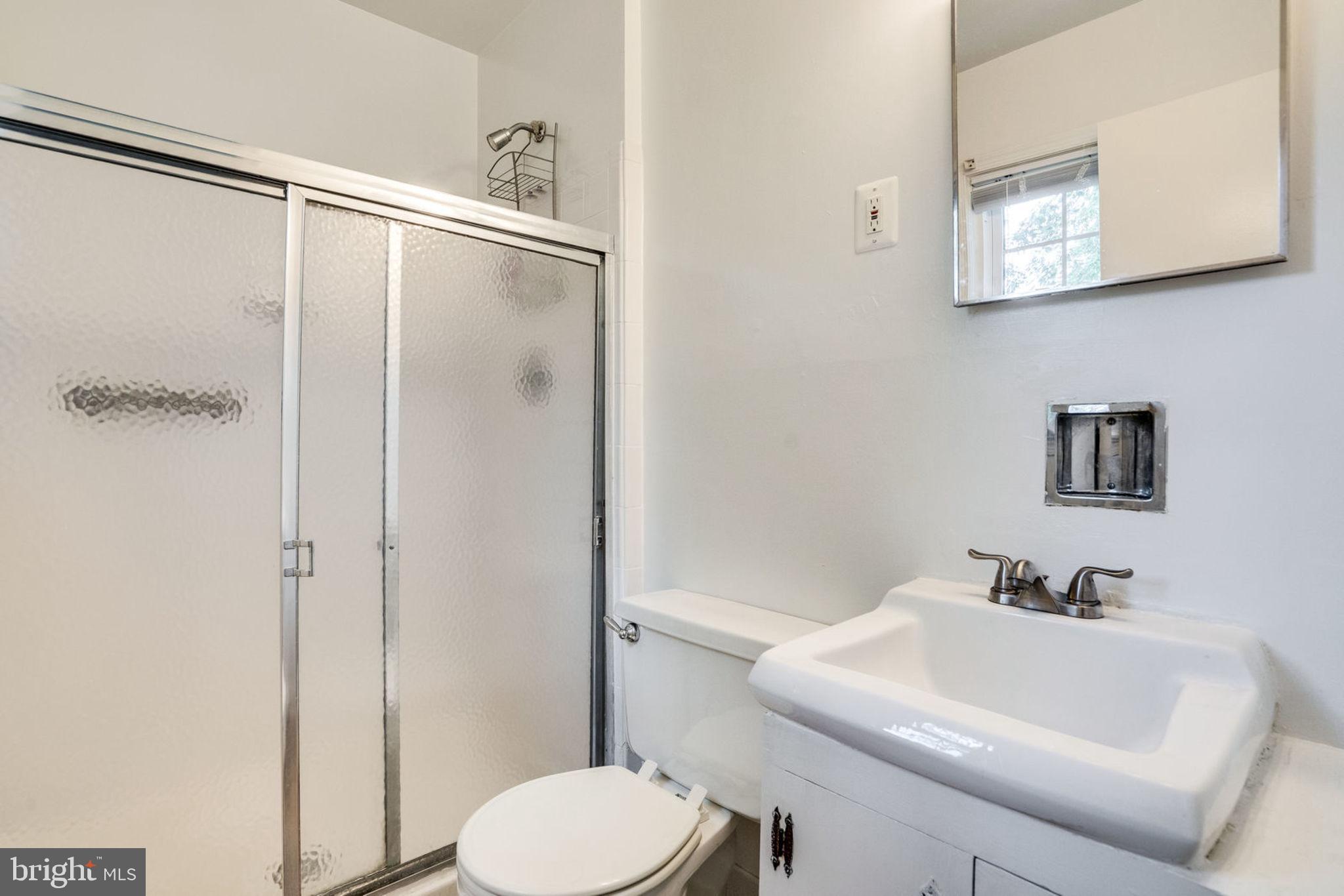 7618 Hayfield Road Alexandria, VA 22315 - Photo 44 of 54 Gallery Image 44