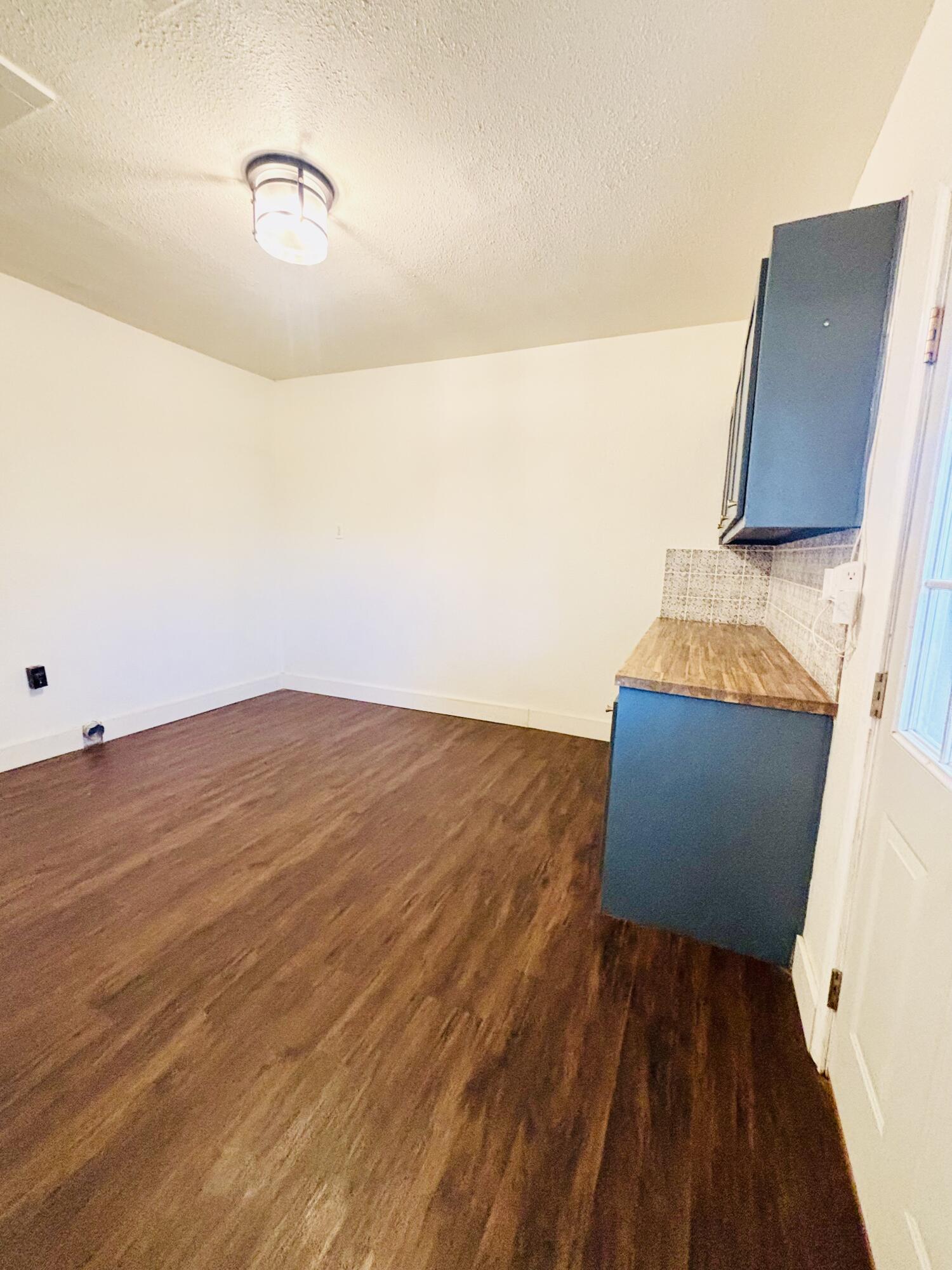 4702 40th Street Lubbock, TX 79414 - Photo 20 of 23 IMG_1963