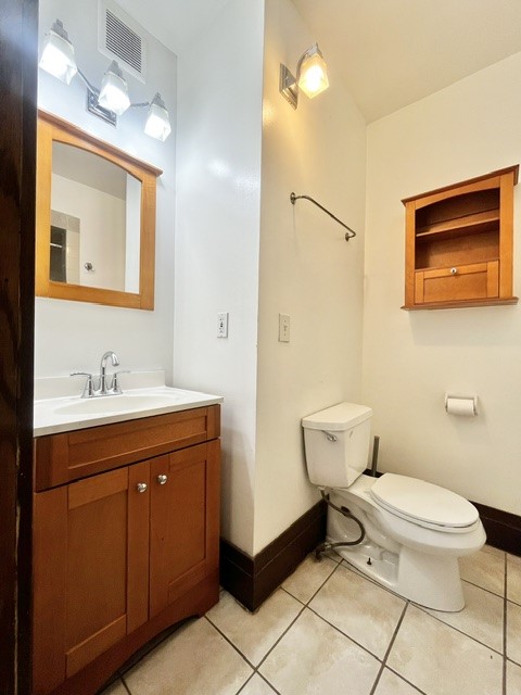 75 Alexander Street Rochester, NY 14620 - Photo 29 of 50 Downstairs Bedroom 1 Master Bathroom