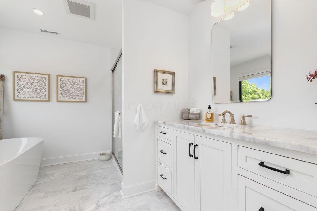 6381 Merchant Road Delaware, OH 43015 - Photo 41 of 84 Full Bathroom