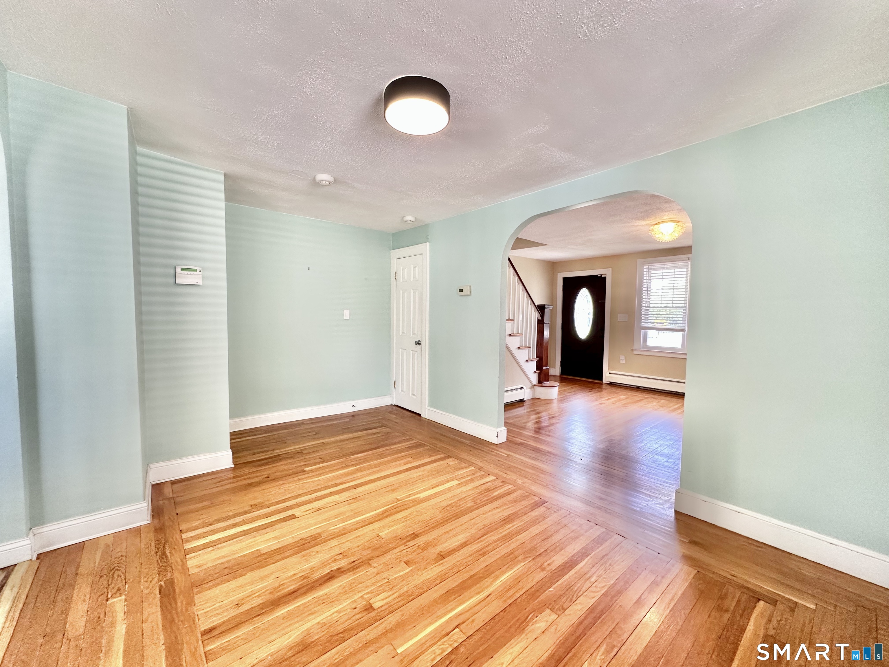 416 Lighthouse Road New Haven, CT 06512 - Photo 9 of 24