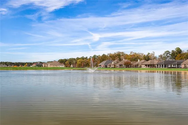 $890,000 | 541 North Corniche Du Lac, Covington, LA 70433