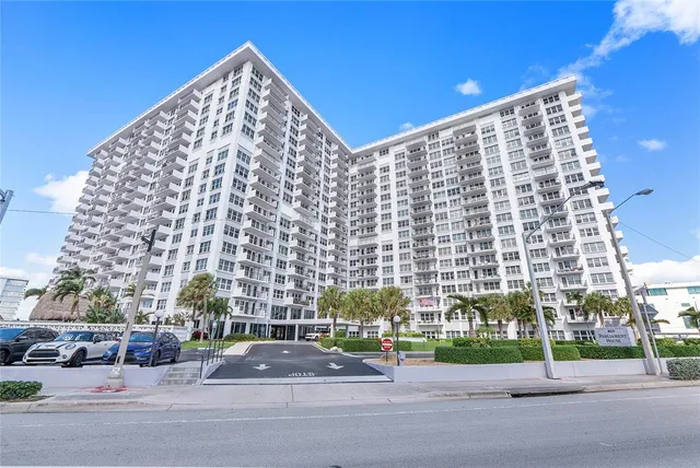 $3,300 | 405 North Ocean Boulevard, Unit 708, Pompano Beach, FL 33062