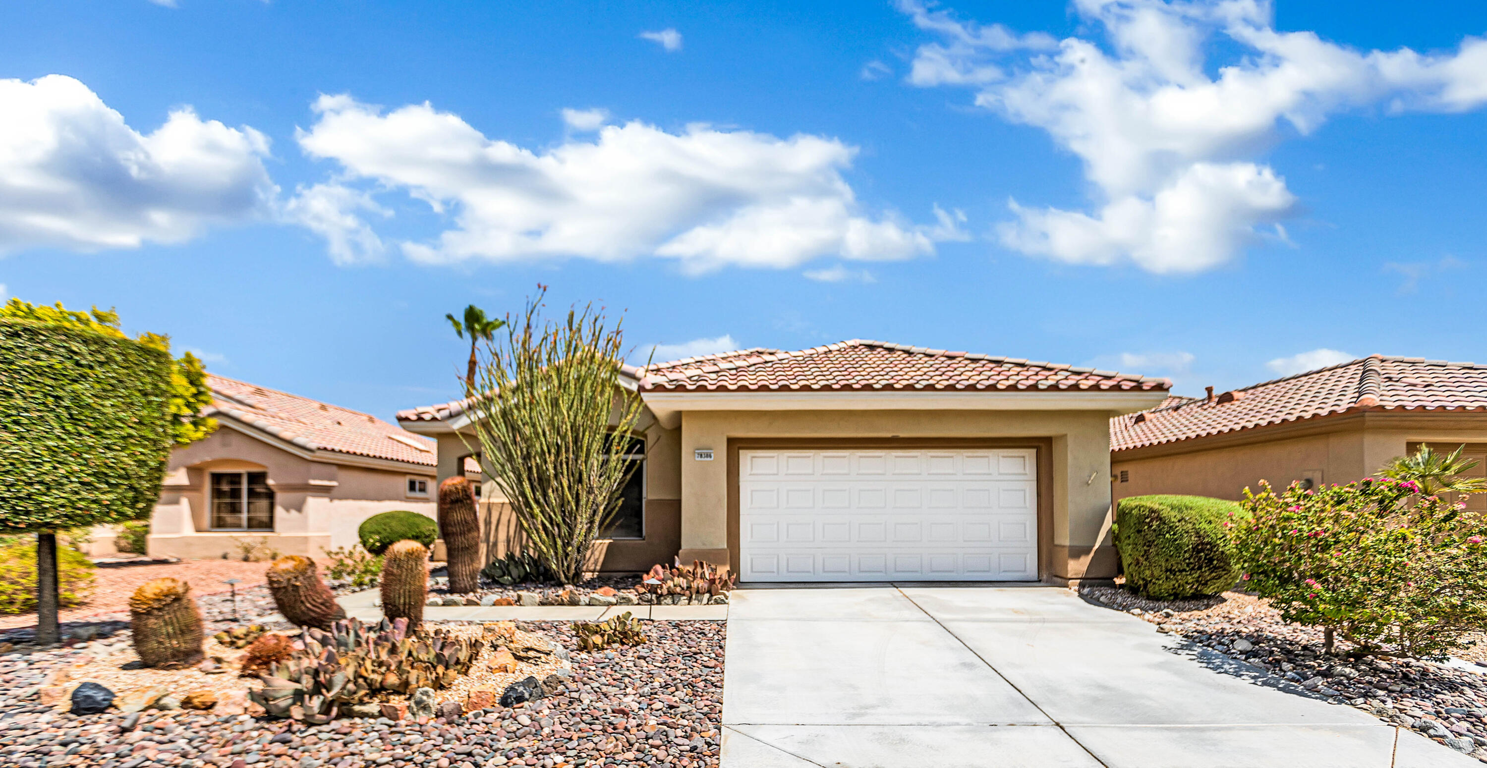 78386 Moongold Road Palm Desert, CA 92211 - Photo 39 of 43 a front view of a house