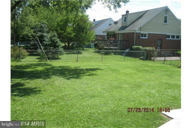 823 Milford Mill Road Baltimore, MD 21208 - Photo 7 of 19 Huge fenced yard