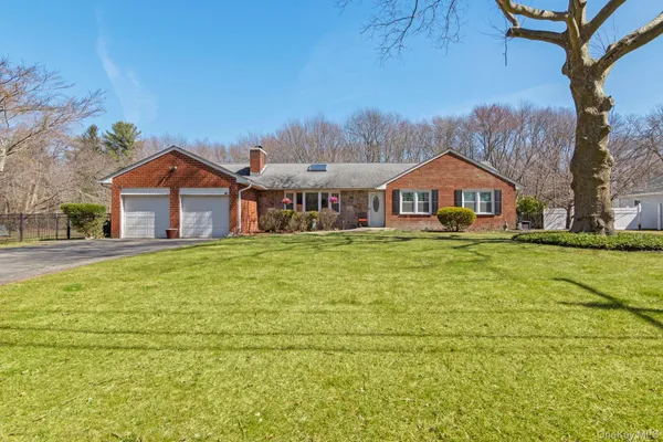 $1,100,000 | 43 Harrison Avenue, Hauppauge, NY 11788