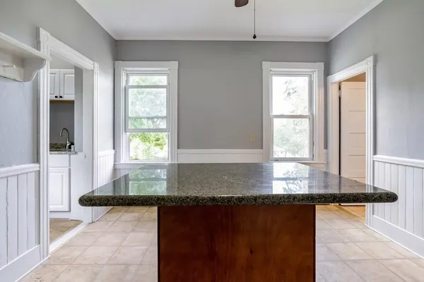 $2,200 | 26 Kilton Street, Unit 2, Taunton, MA 02780