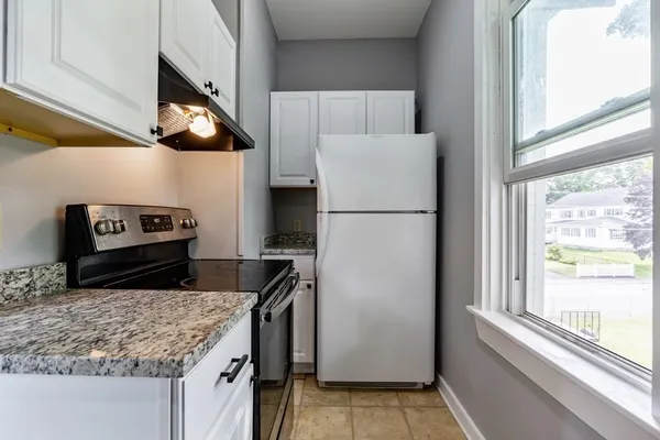 $2,200 | 26 Kilton Street, Unit 2, Taunton, MA 02780